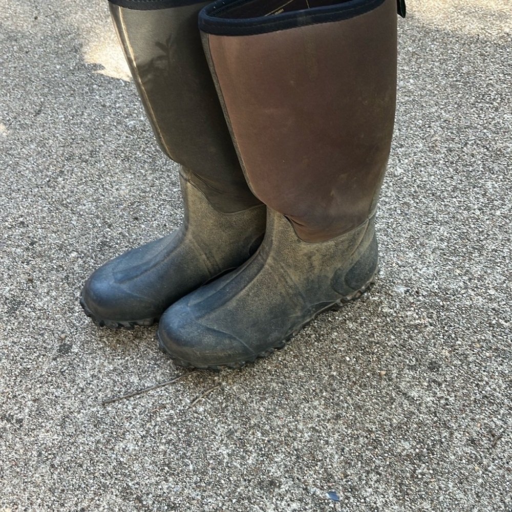 Itasca Black and Brown Outdoor neoprene water Boots